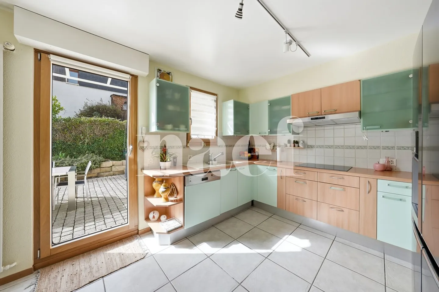 Individual Villa with 7 Rooms - Photo 10 of 13