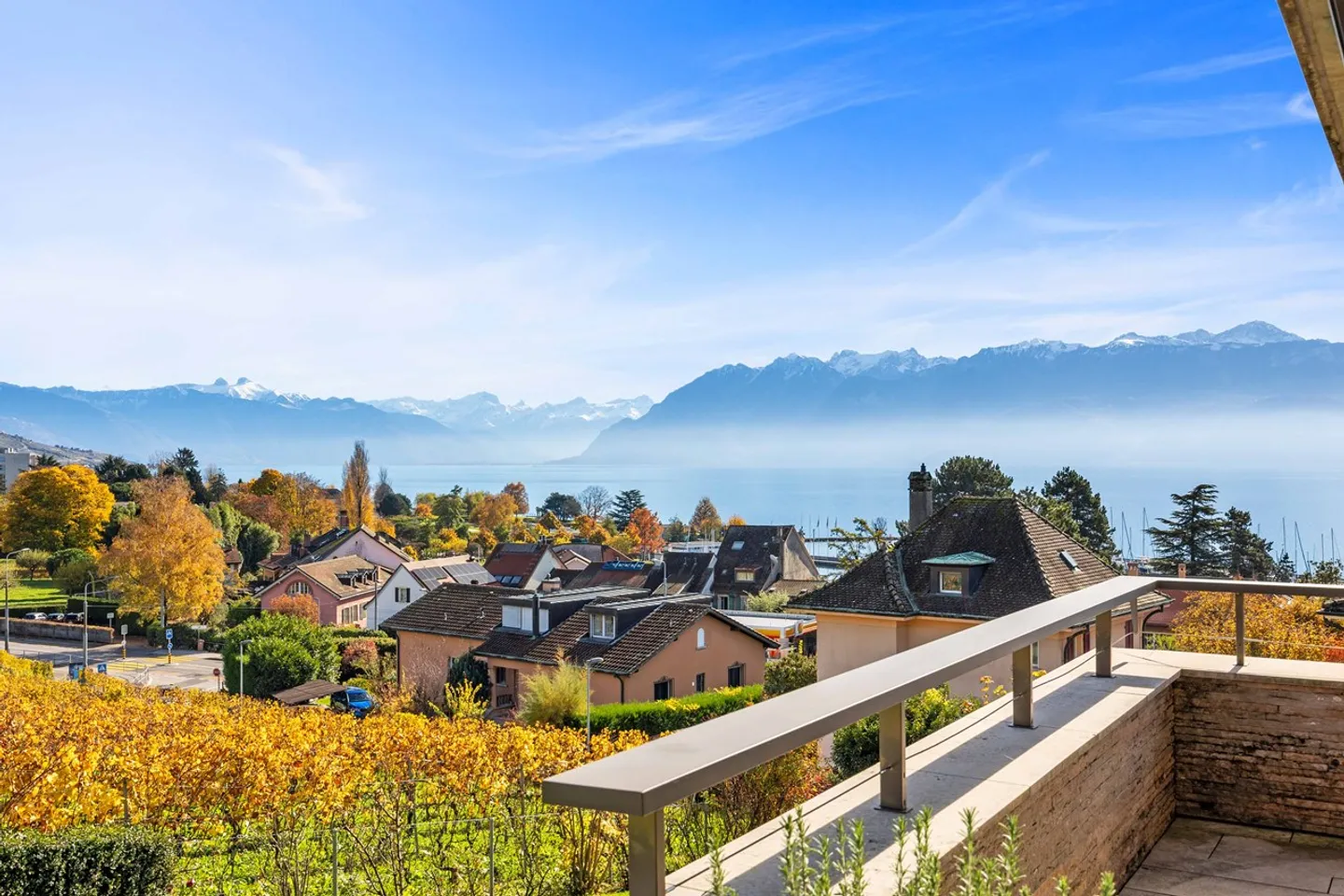 Appartamento di prestigio tra lago e vigneti - Foto 3 di 13