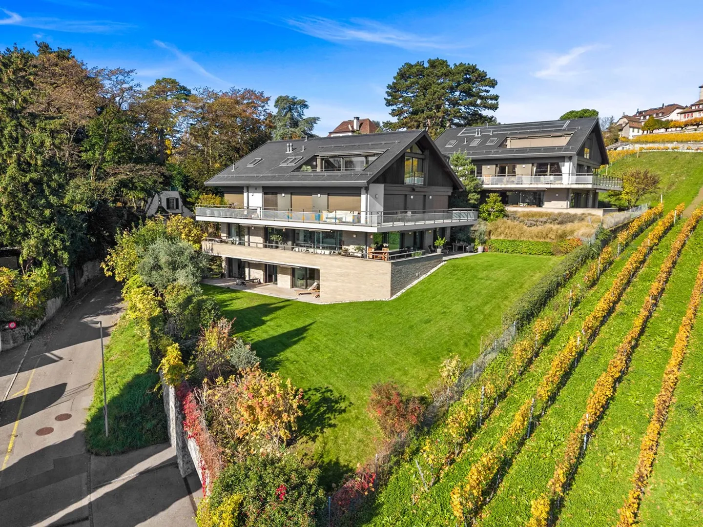 Appartamento di prestigio tra lago e vigneti - Foto 2 di 13