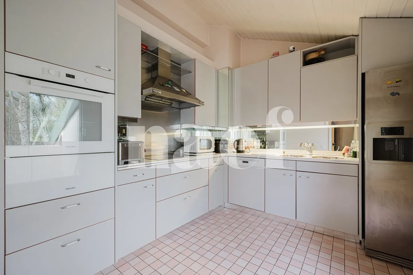 Large duplex in a wooded residence - Photo 6 of 12