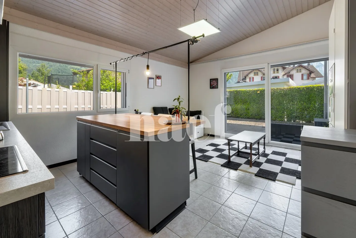 Sehr schönes Einfamilienhaus mit 6,5 Zimmern, unabhängigem Studio und Außenpool zu verkaufen in Bex - Foto 13 von 13