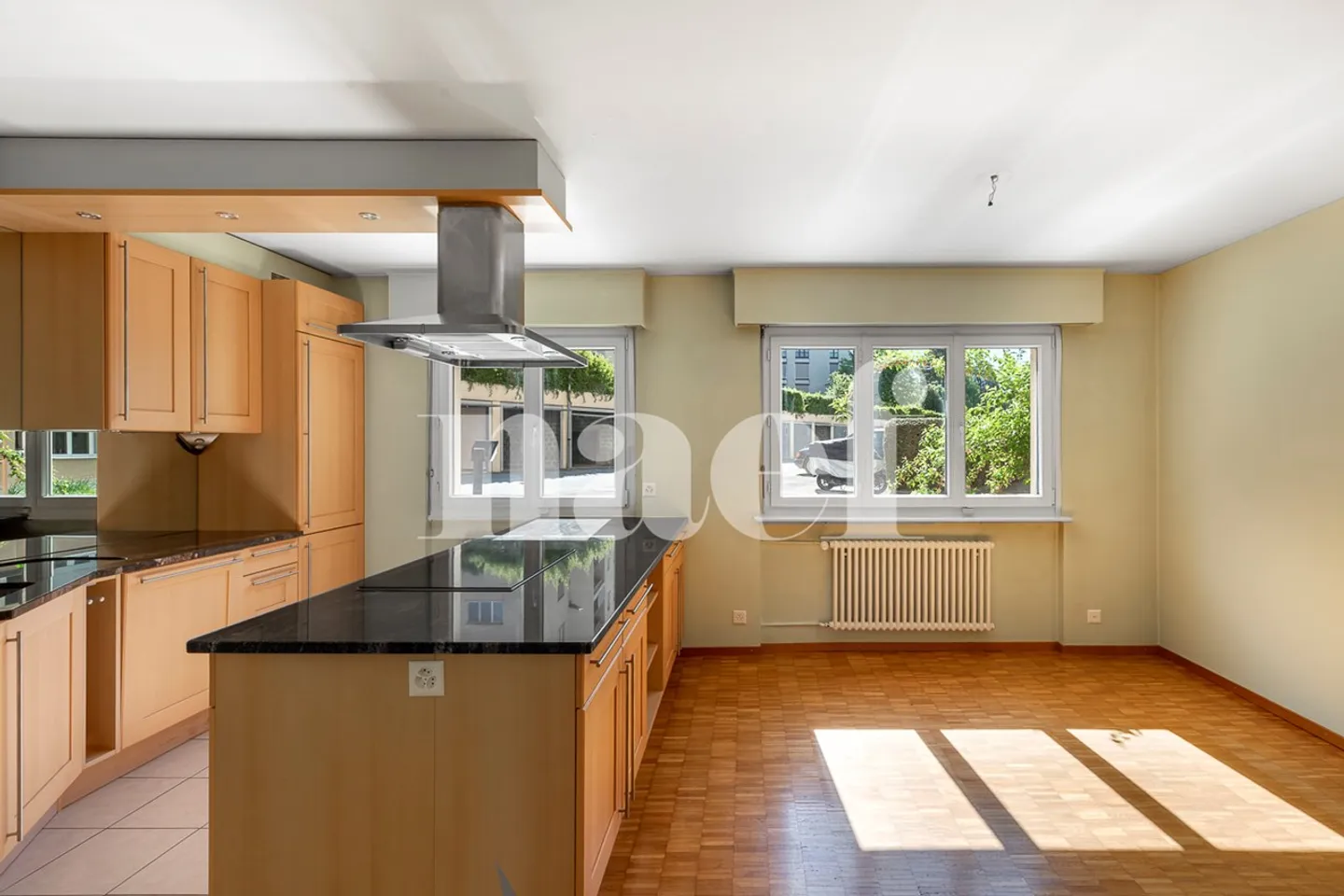 Geräumige 3,5-Zimmer-Wohnung mit Balkon und unverbautem Blick auf den See zu verkaufen in Chernex / Montreux - Foto 6 von 11