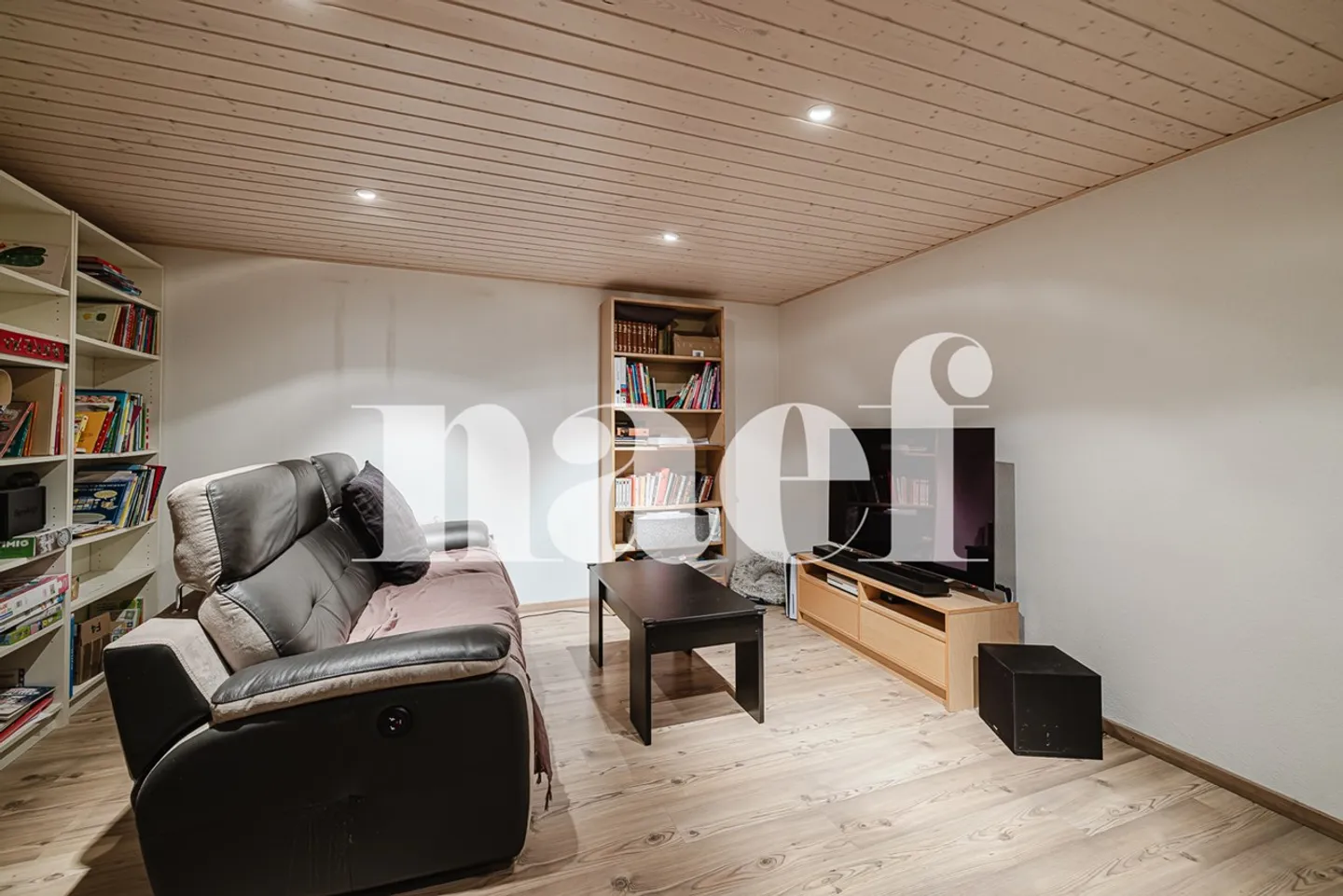 Charming semi-detached villa 230 m² usable plus garden, terrace and double garage in Vernier - Photo 13 of 13