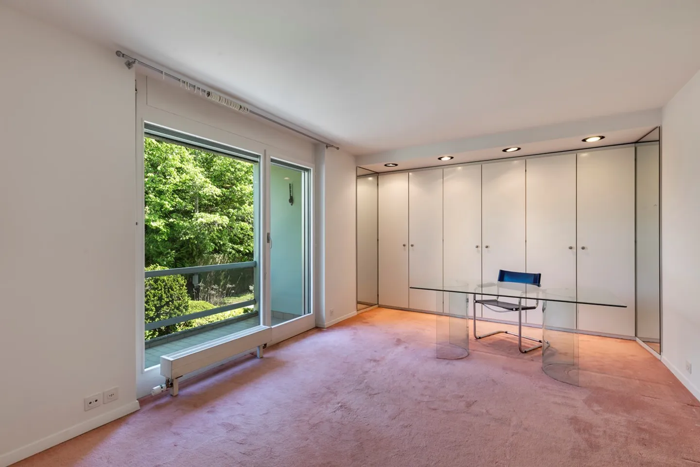 Appartement spacieux à Saint-Sulpice - Photo 5 sur 9