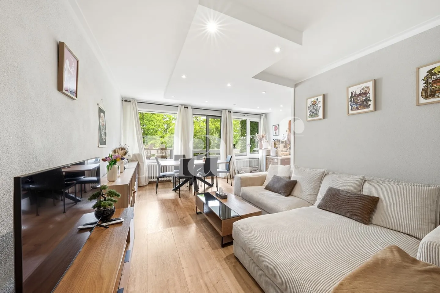Bright 4-room apartment in a green and quiet environment - Photo 3 of 13