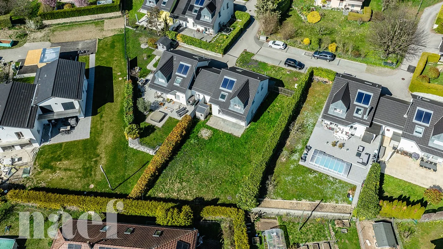 Charming semi-detached villa with garages of 5.5 rooms in a contemporary style and in a green setting for sale in Blonay - Photo 1 of 13