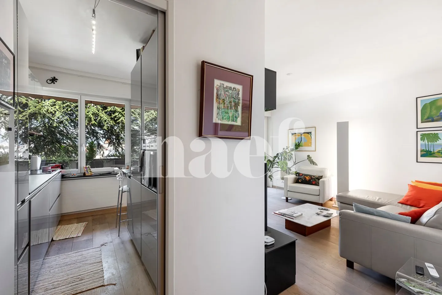 Beautiful 3-room apartment close to the Eaux-Vives train station - Photo 8 of 11