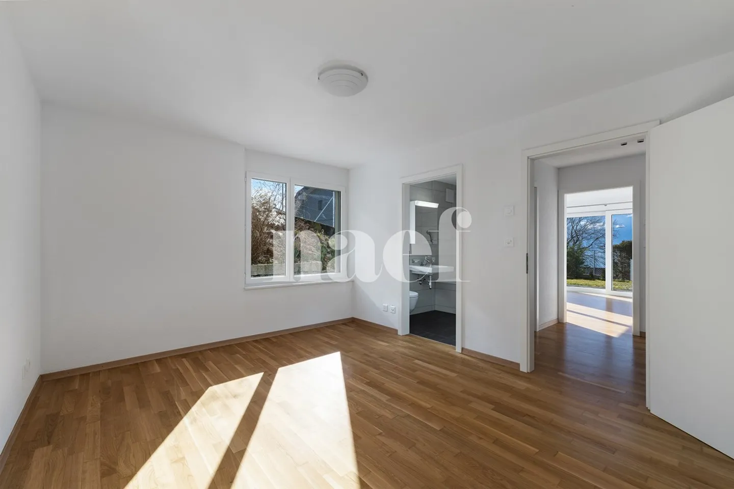 Beautiful bright and contemporary semi-detached house with 5.5 rooms for sale in Corseaux - Photo 11 of 13