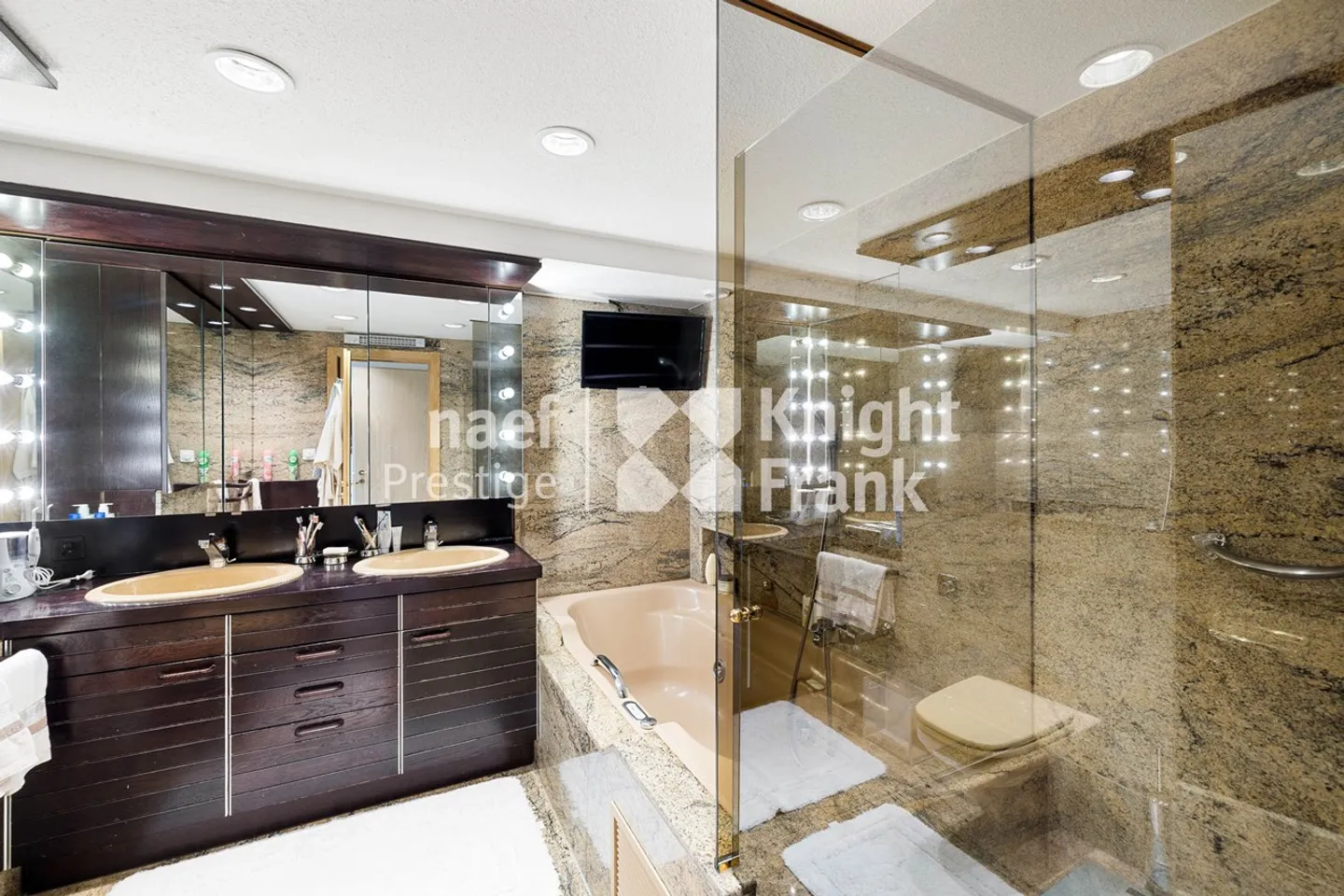Appartement de Luxe Près du Golf - Photo 7 sur 11