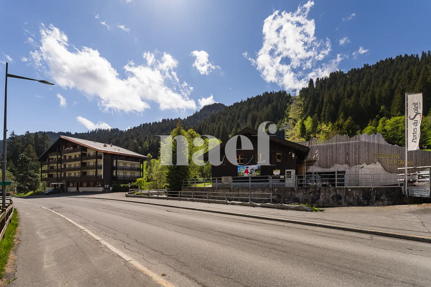 Studio for sale in the center of the village and close to the slopes - Photo 2 of 12