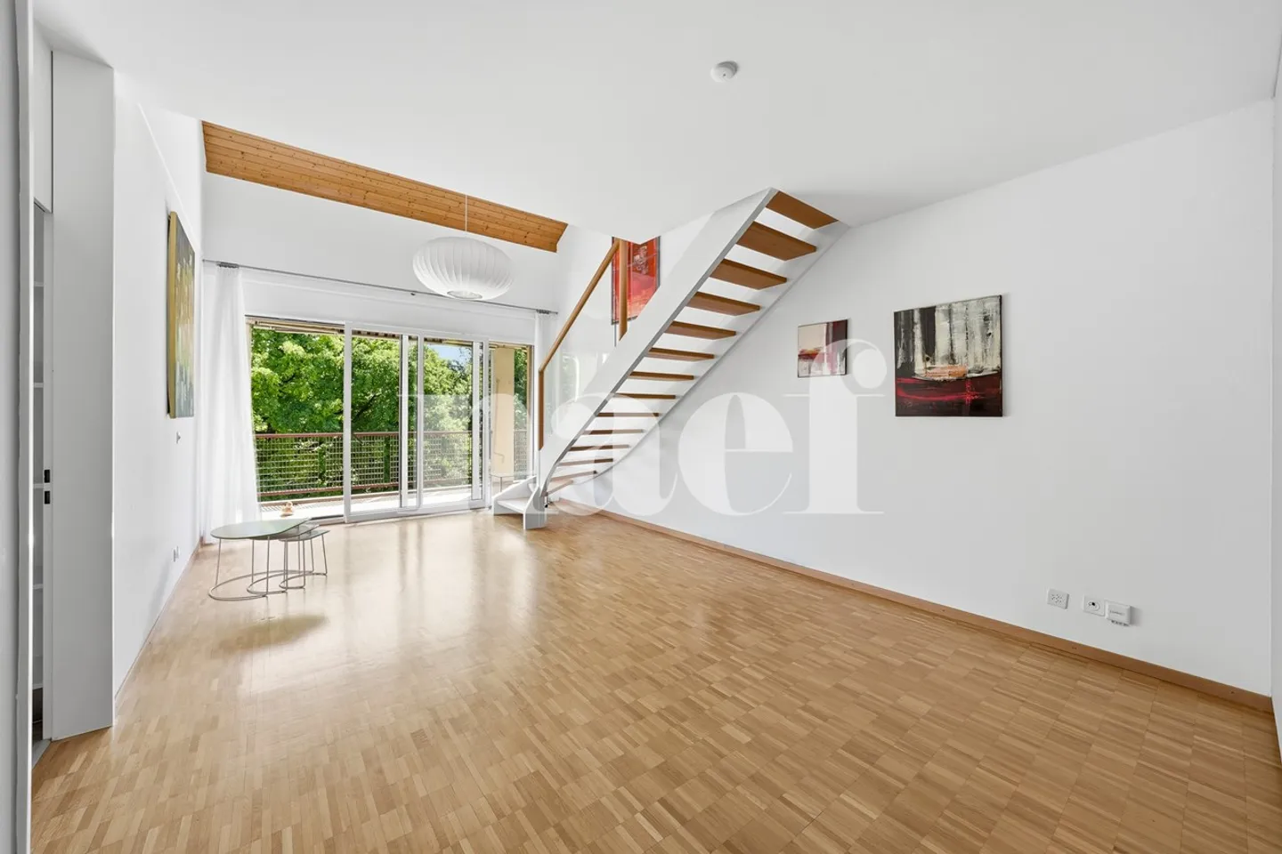 Beautiful family apartment with four bedrooms - Photo 2 of 13