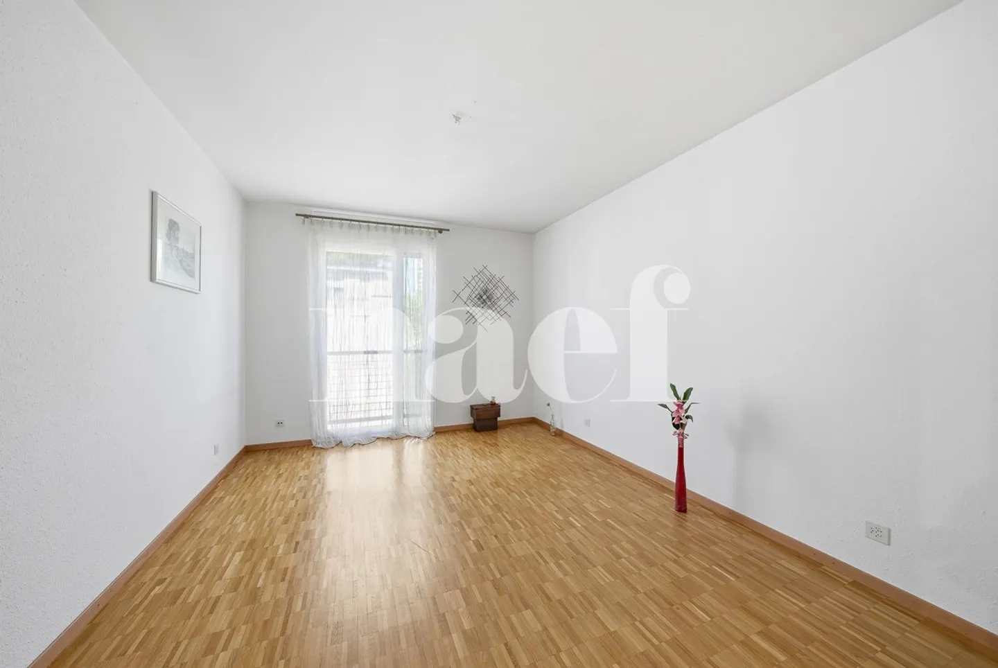 Beautiful family apartment with four bedrooms - Photo 6 of 13
