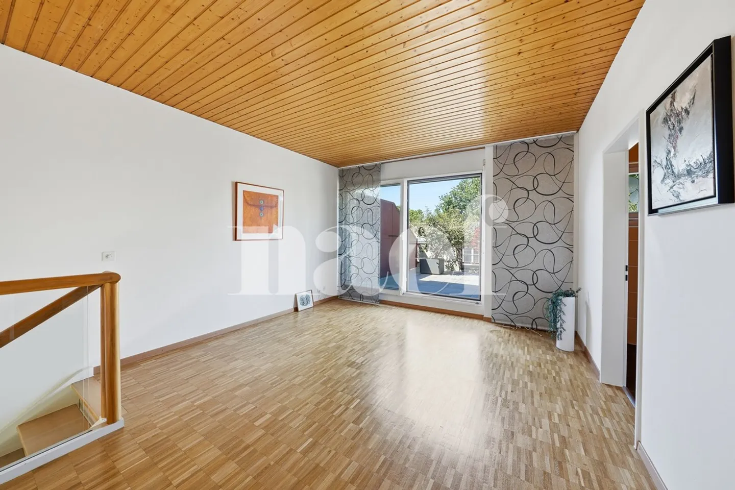 Beautiful family apartment with four bedrooms - Photo 8 of 13