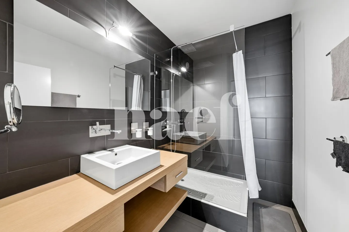Beautiful family apartment with four bedrooms - Photo 9 of 13