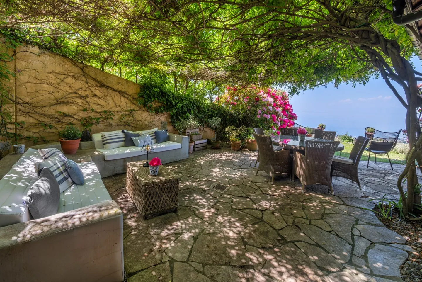 Exceptional residence in the heart of Lavaux - Photo 12 of 13