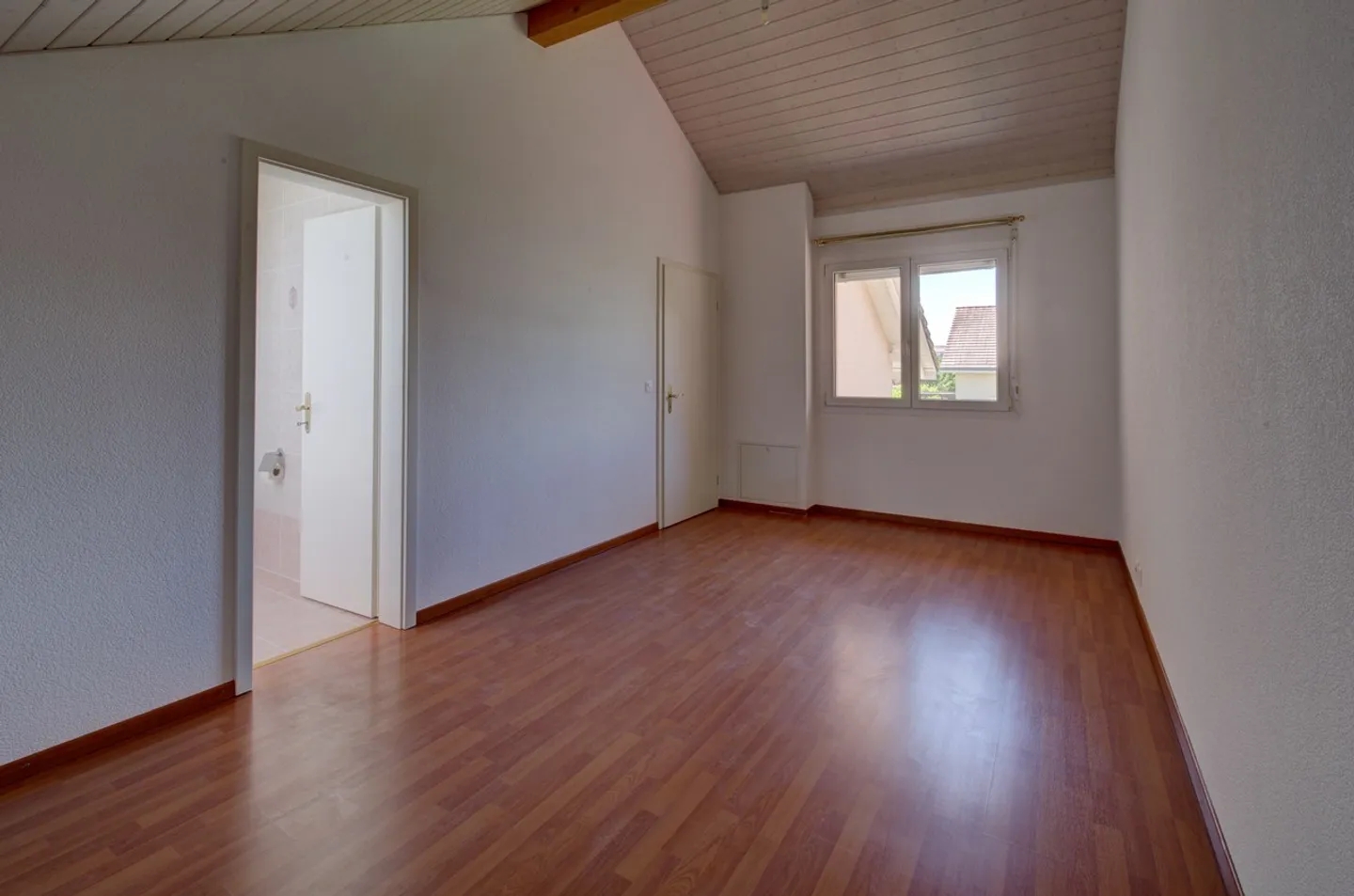 Villa familiale jumelée de 5,5 pièces - Foto 9 von 12