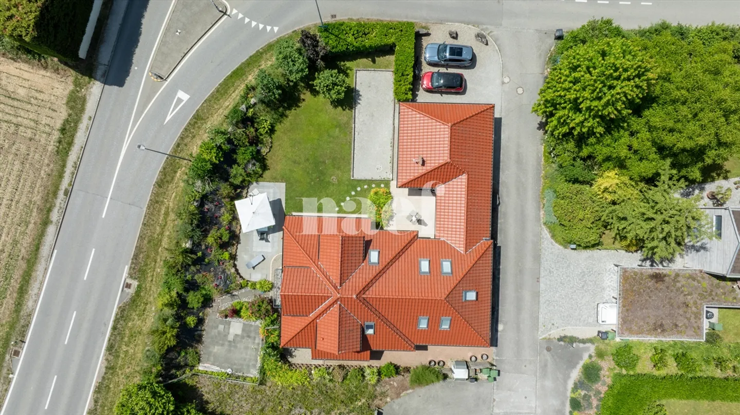 Villa contemporaine avec logement indépendant à vendre à Bourguillon - Foto 2 von 13