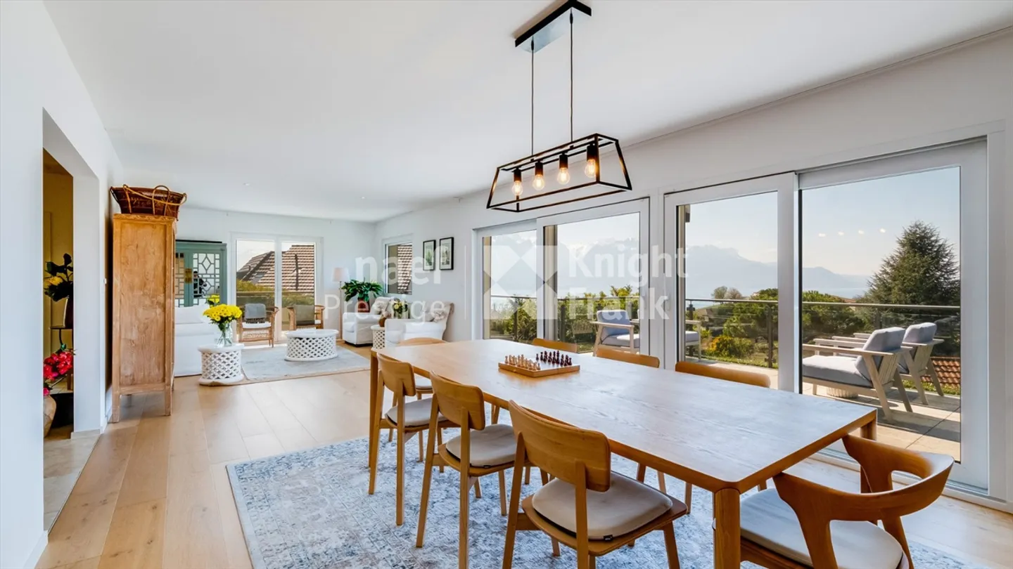 Wunderschöne 6,5-Zimmer-Einfamilienvilla mit außergewöhnlichem Blick auf den See und die Berge zu verkaufen in Blonay - Foto 7 von 12