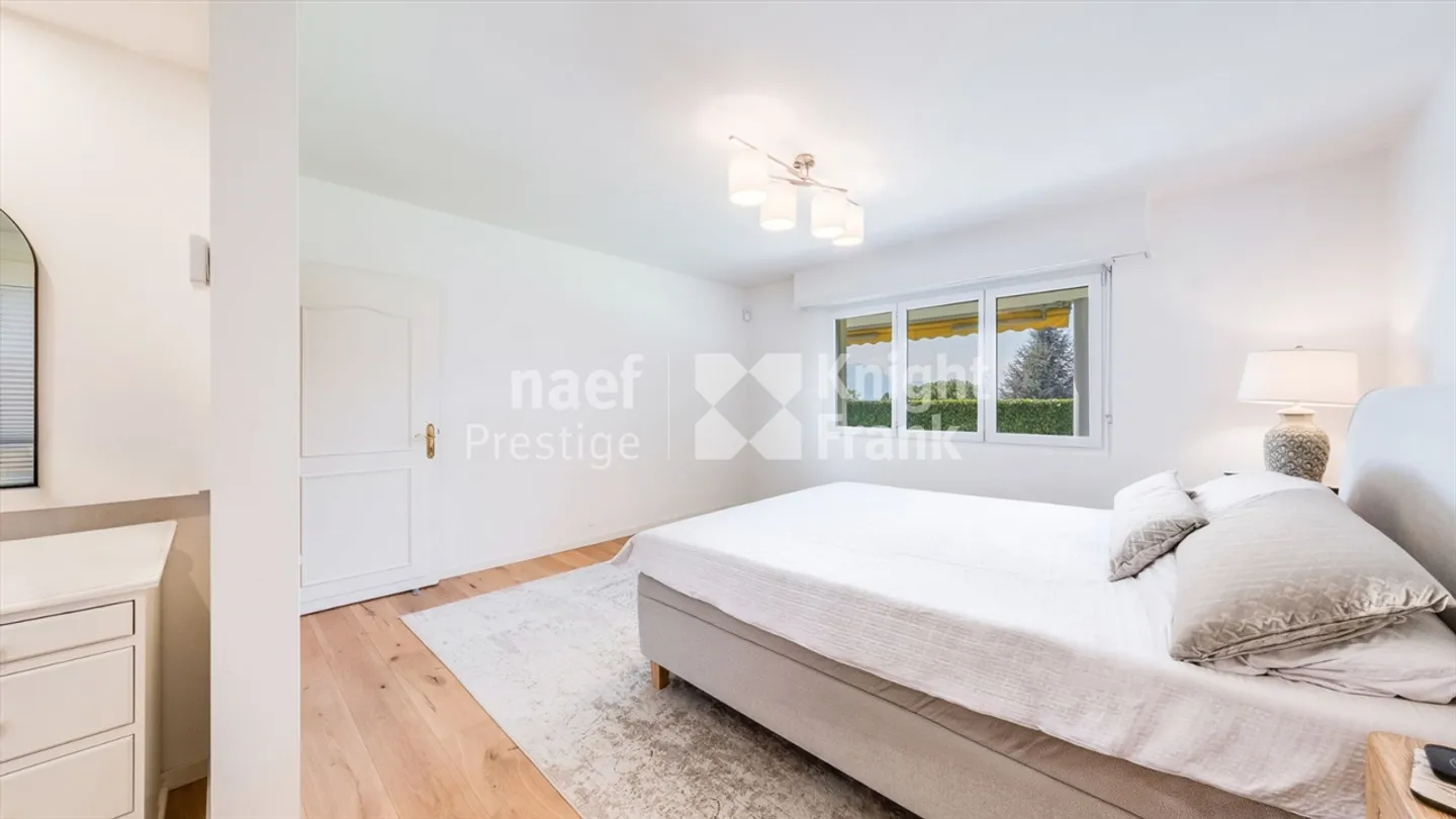 Wunderschöne 6,5-Zimmer-Einfamilienvilla mit außergewöhnlichem Blick auf den See und die Berge zu verkaufen in Blonay - Foto 10 von 12