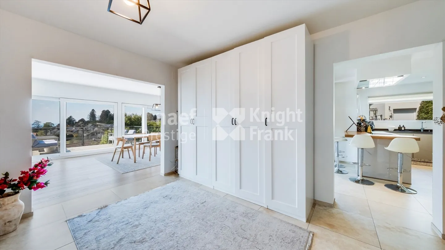 Wunderschöne 6,5-Zimmer-Einfamilienvilla mit außergewöhnlichem Blick auf den See und die Berge zu verkaufen in Blonay - Foto 9 von 12