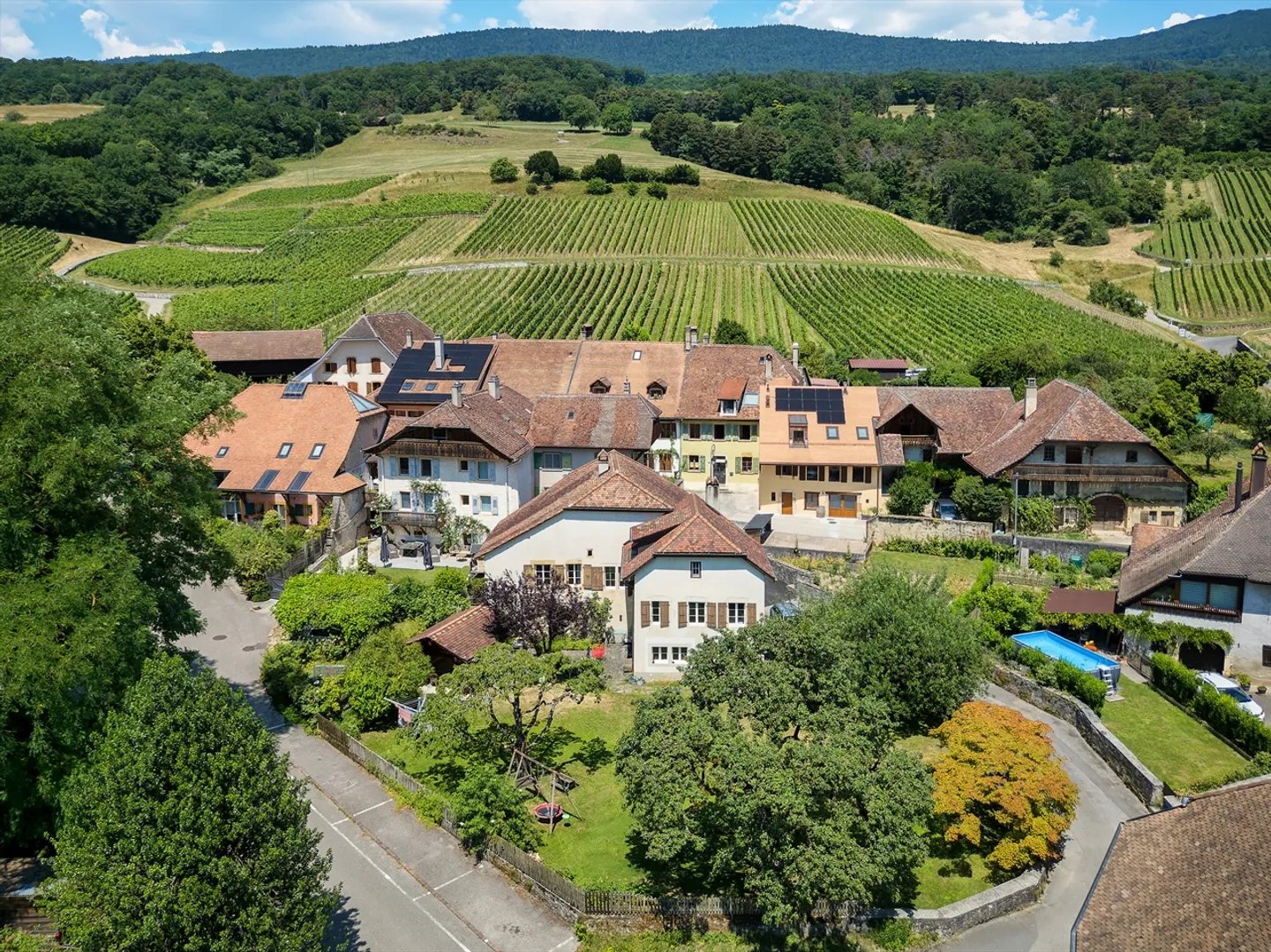 Charmantes Dorfhaus - Foto 1 von 7