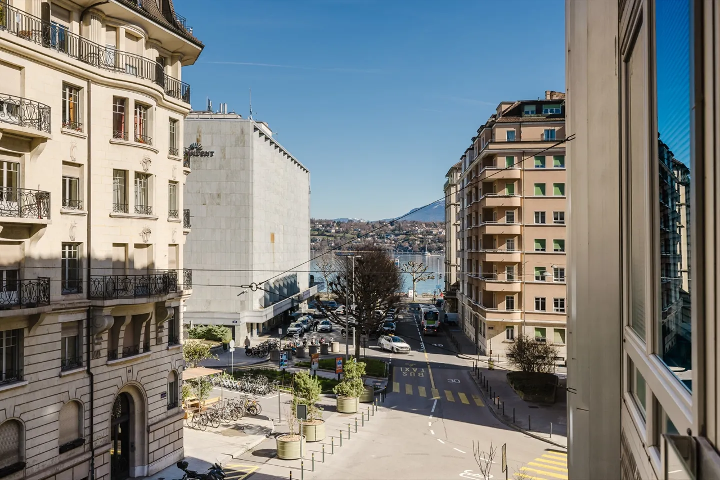 District of Grand Hotels - Magnificent renovated studio - Lake view - Photo 7 of 7