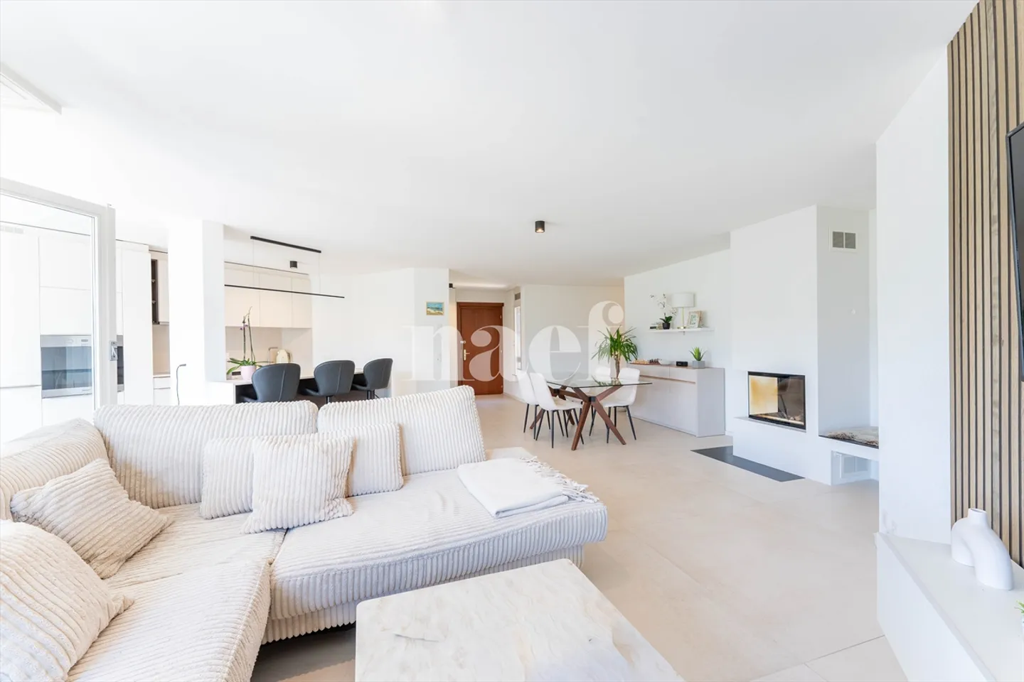 4.5-room penthouse apartment with balcony for sale in Marly - Photo 7 of 12