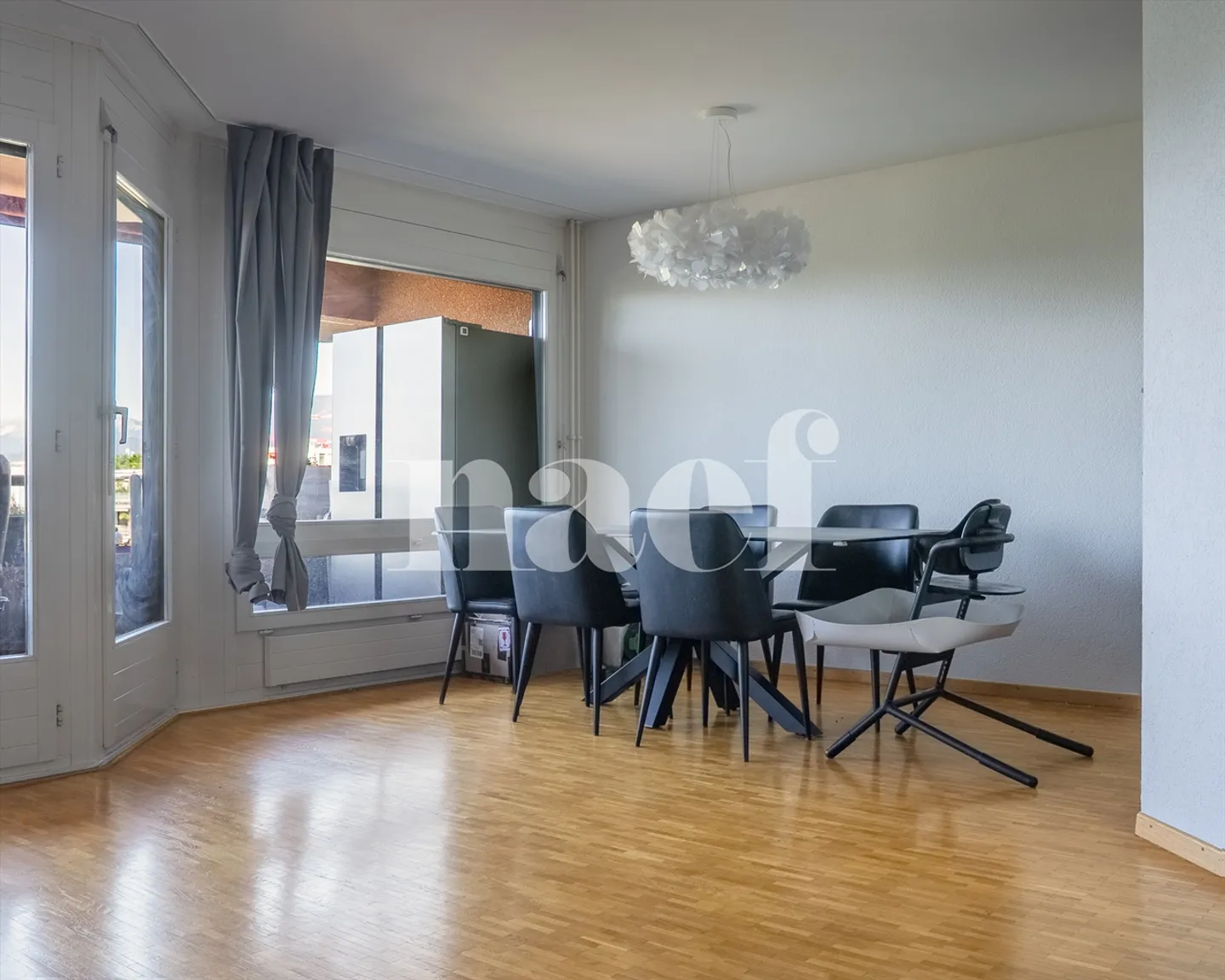 EXKLUSIV: 4,5-Zimmer-Wohnung im Zentrum von Nyon - Foto 3 von 5