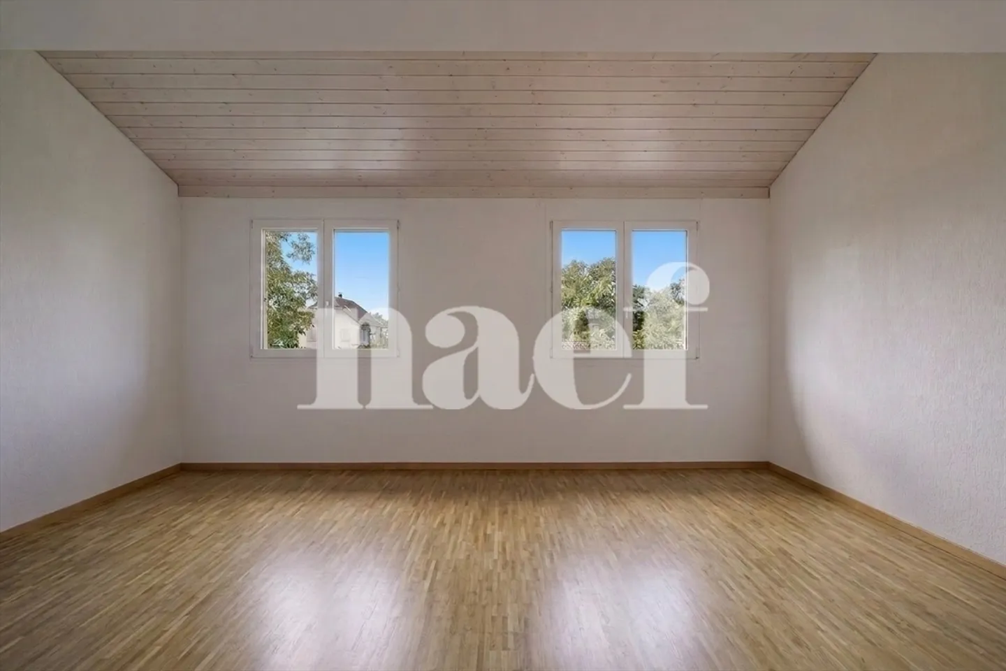 Family villa with private garden in Genthod - Photo 7 of 10