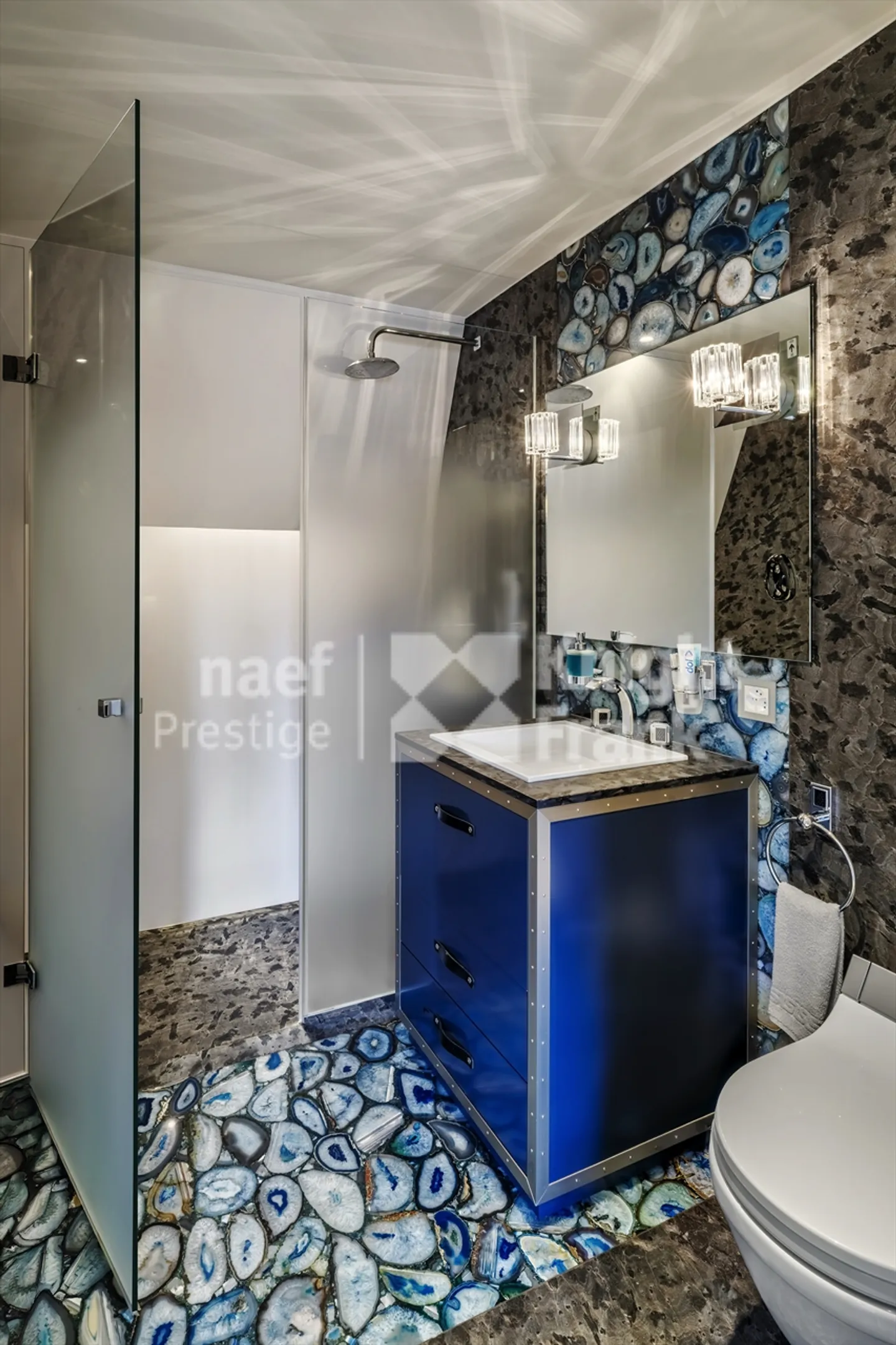 Unique! Penthouse apartment of 8.5 rooms with exceptional view for sale in the heart of Montreux - Photo 12 of 13