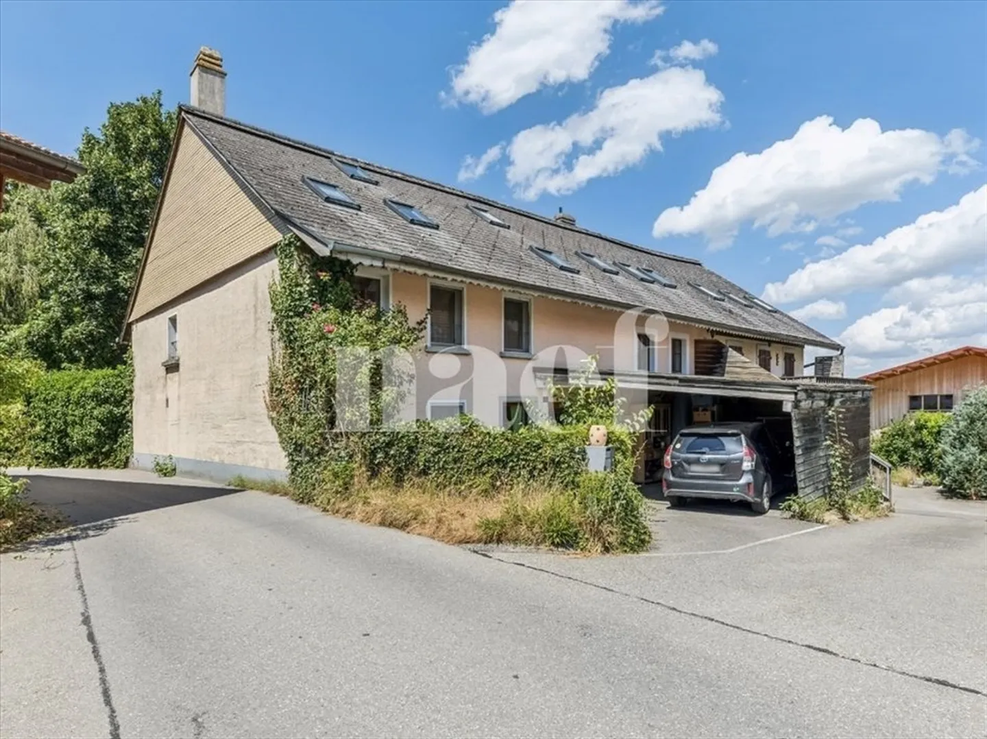 6.5-room semi-detached house with garden for sale in Sorens - Photo 1 of 13