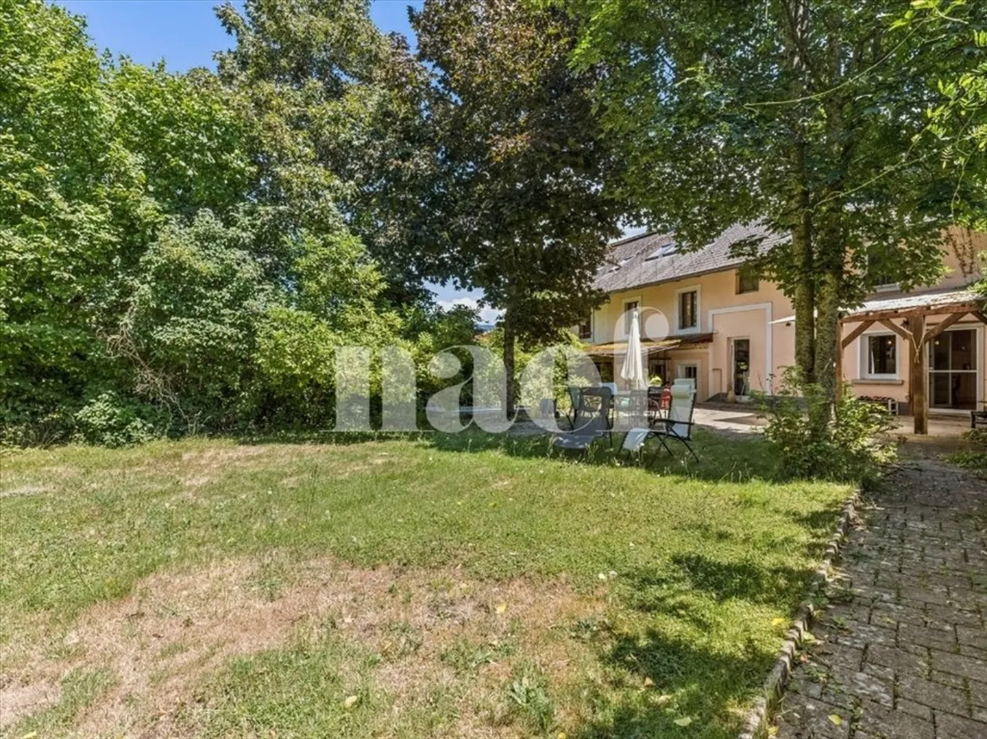 6.5-room semi-detached house with garden for sale in Sorens - Photo 3 of 13