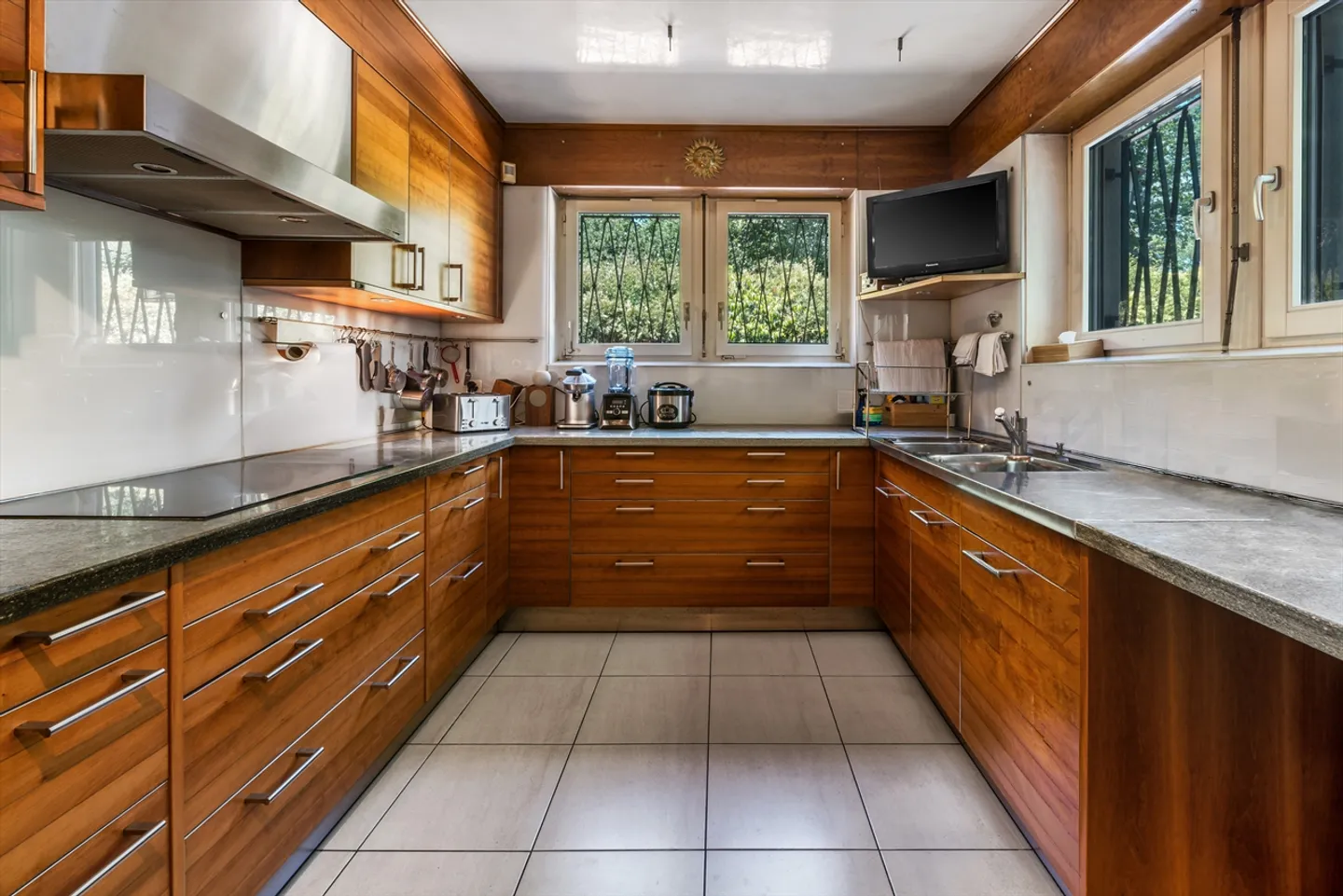 Villa Charmante dans un Cadre Tranquille - Photo 3 sur 13