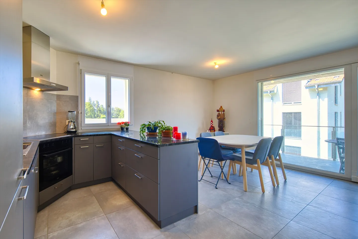 Beautiful 3.5-room apartment with lake view - Photo 6 of 9