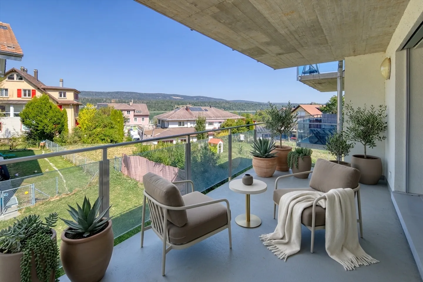 Beautiful 3.5-room apartment with lake view - Photo 9 of 9