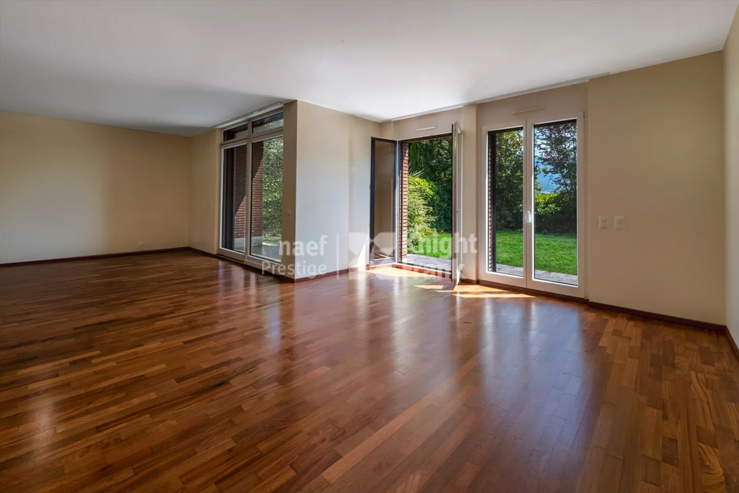 Elegant Townhouse in Champel - Photo 3 of 13