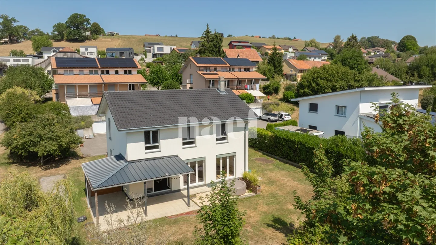 Villa individuelle de 5.5 pièces avec grande terrasse à vendre à Treyvaux - Photo 1 sur 12