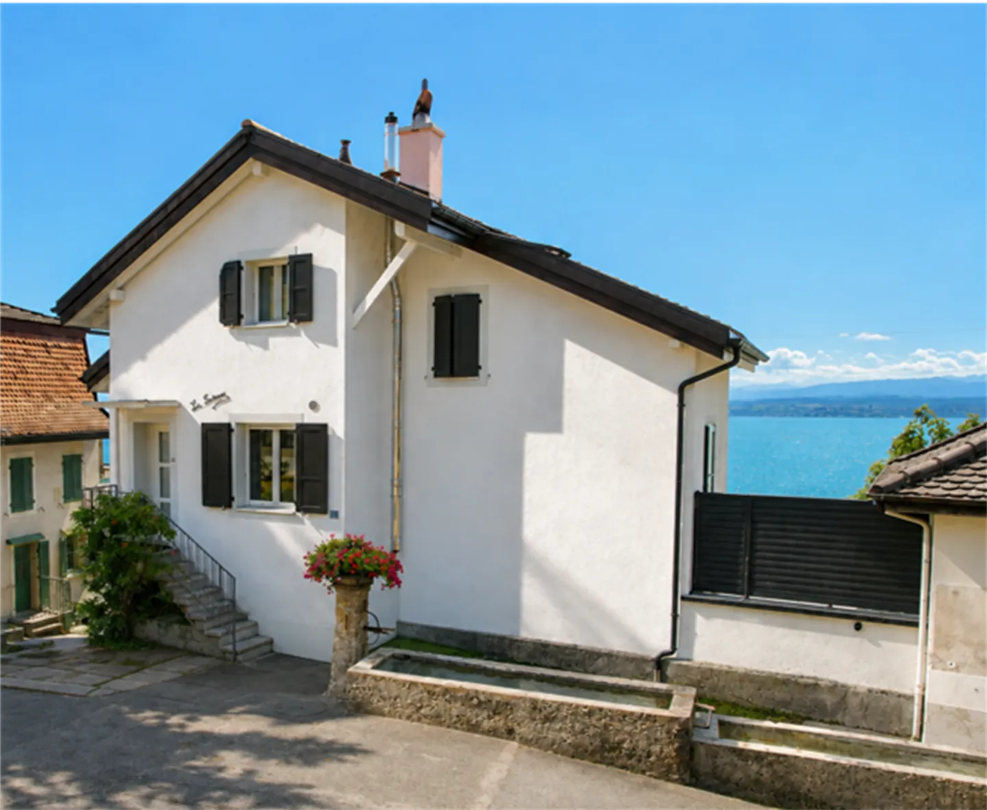 Maison individuelle avec vue sur le lac - Foto 1 von 11