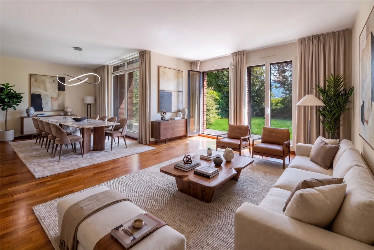 Elegant Townhouse in Champel - Photo 2 of 13