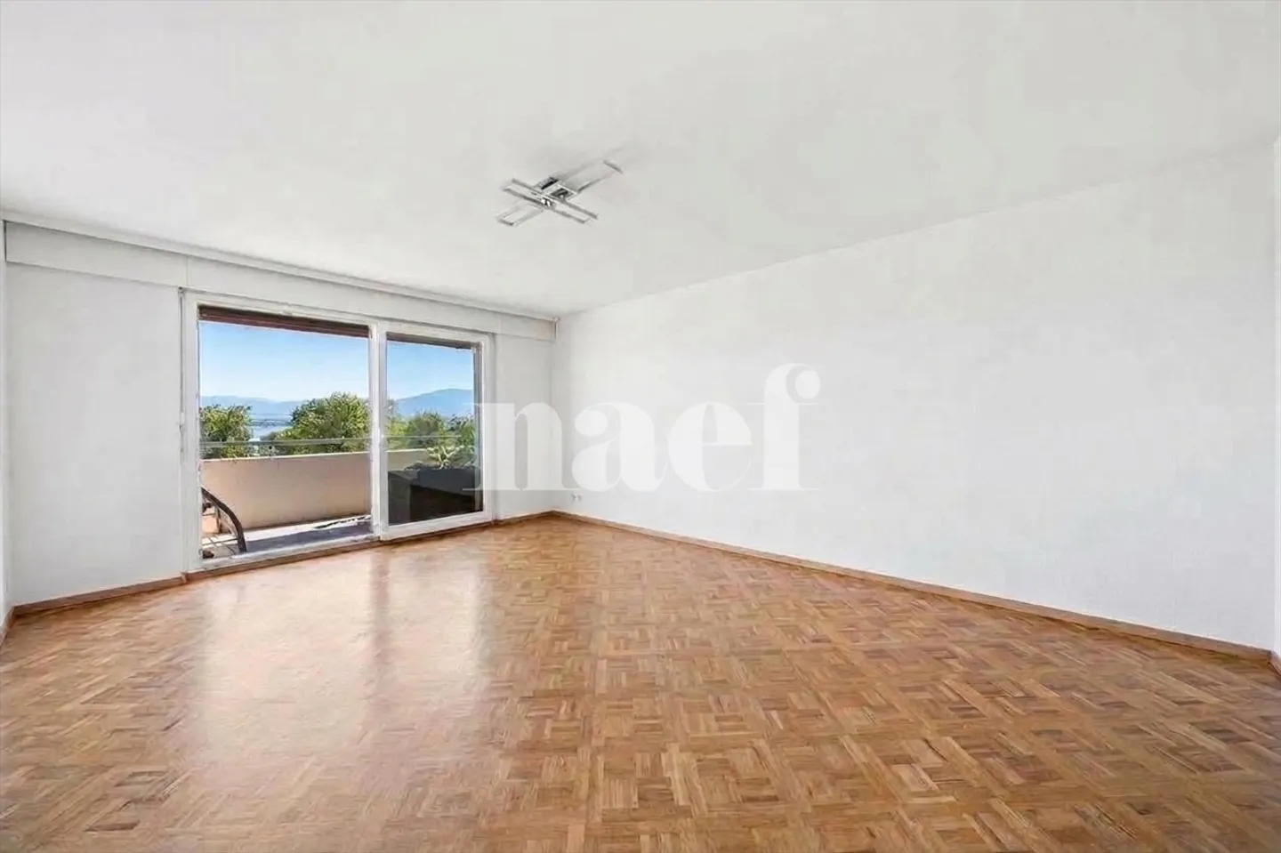 Spacieux appartement familial en étage élevé - Photo 6 sur 12