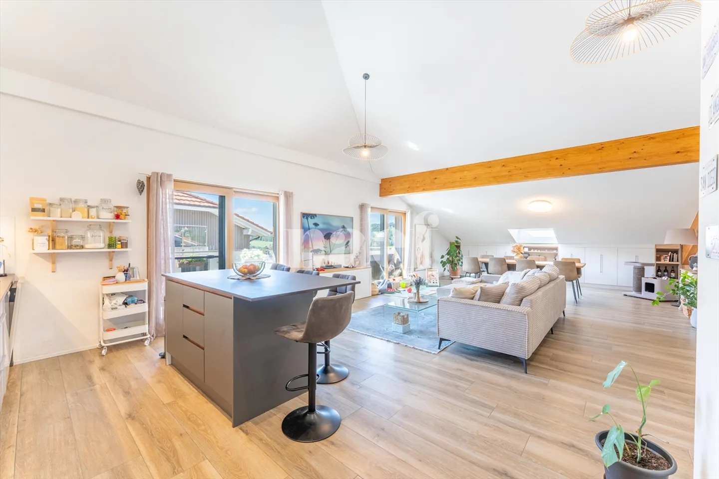 Spacieux appartement de 4.5 pièces en attique avec balcon à vendre à Prez-vers-Siviriez - Foto 4 von 12