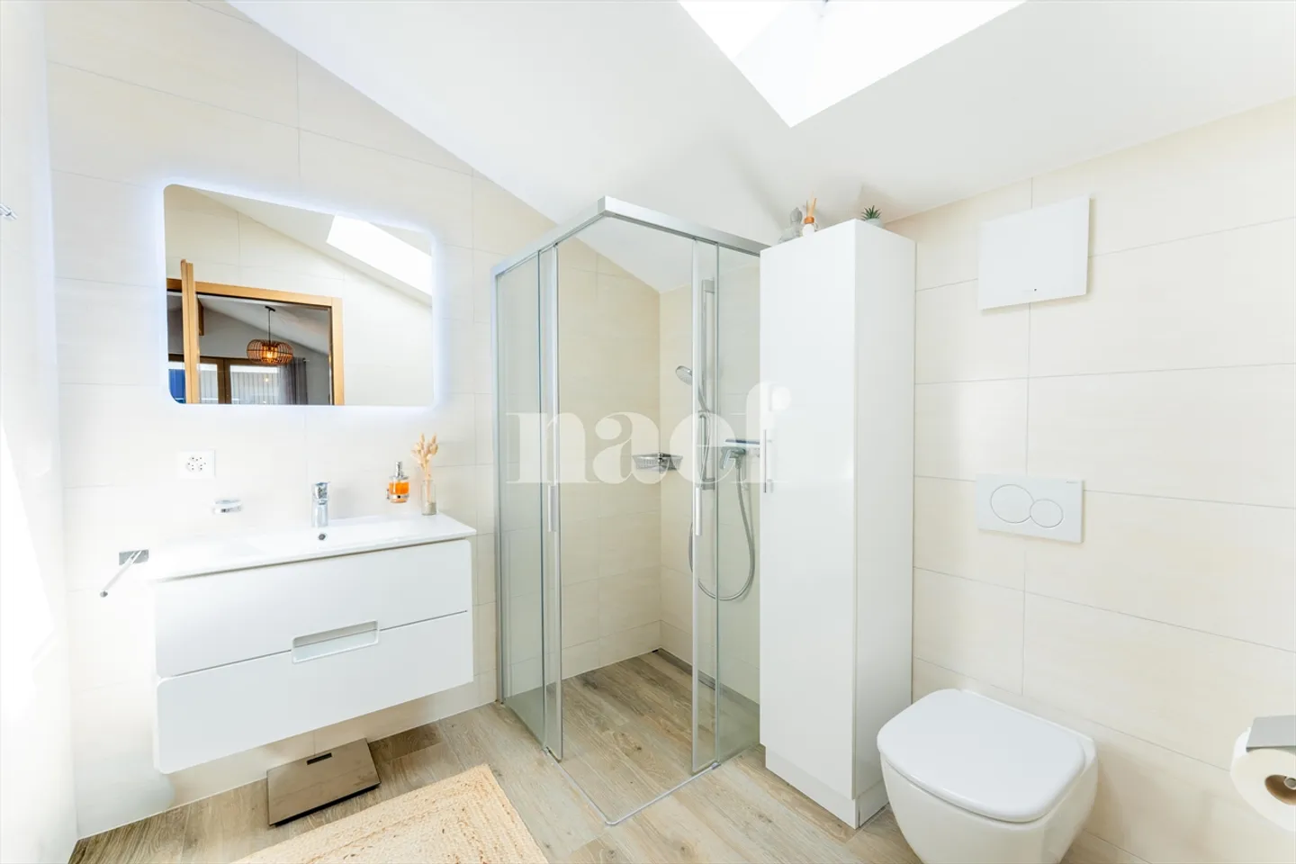 Spacieux appartement de 4.5 pièces en attique avec balcon à vendre à Prez-vers-Siviriez - Foto 8 von 12