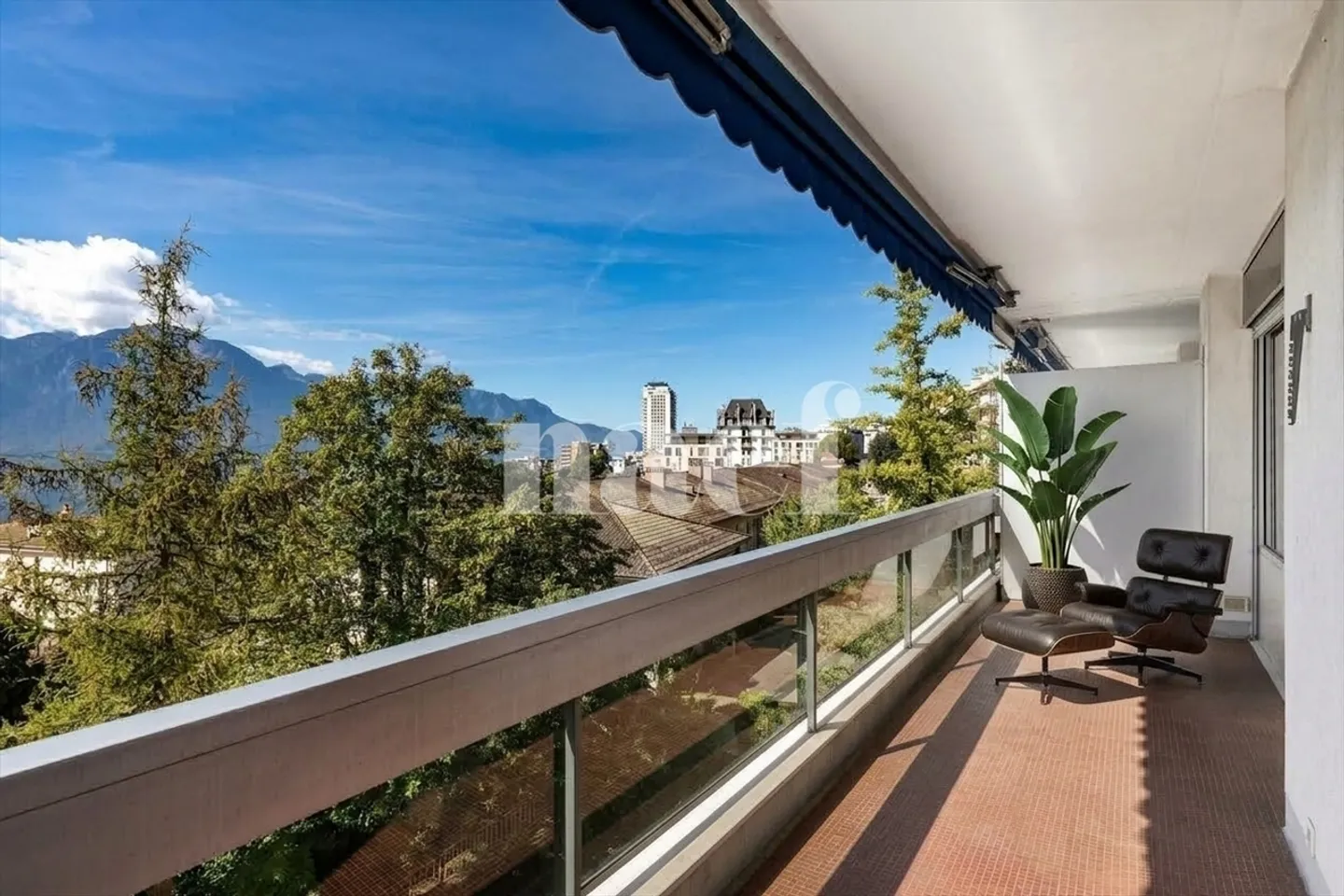 3.5-room apartment with large balcony and stunning lake view for sale in Montreux - Photo 1 of 13