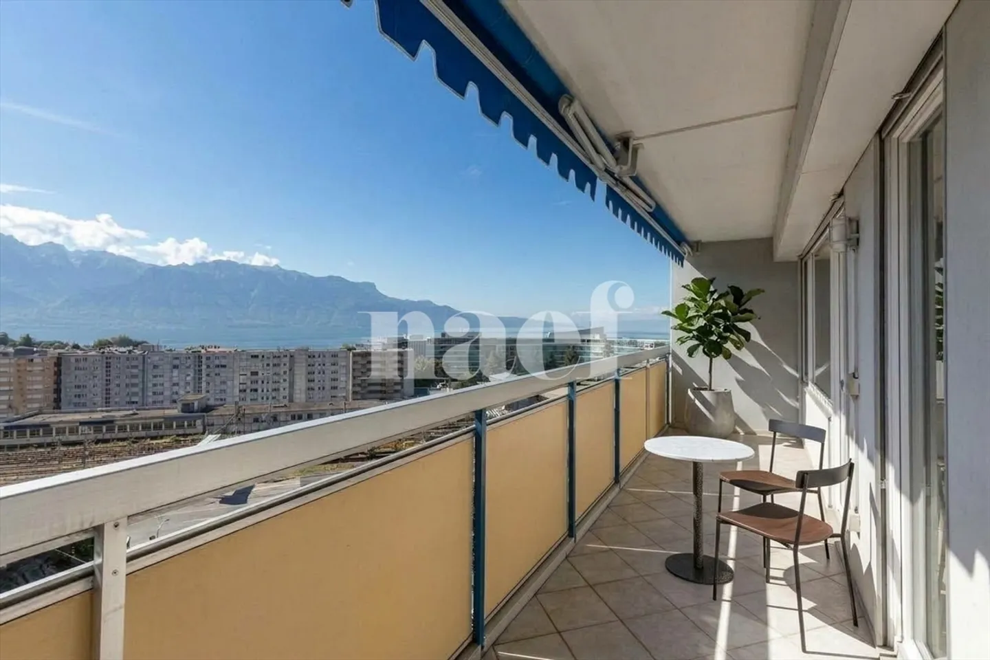 4,5-Zimmer-Wohnung mit Seeblick und zwei großen Balkonen in Corsier-sur-Vevey zu verkaufen - Foto 1 von 13