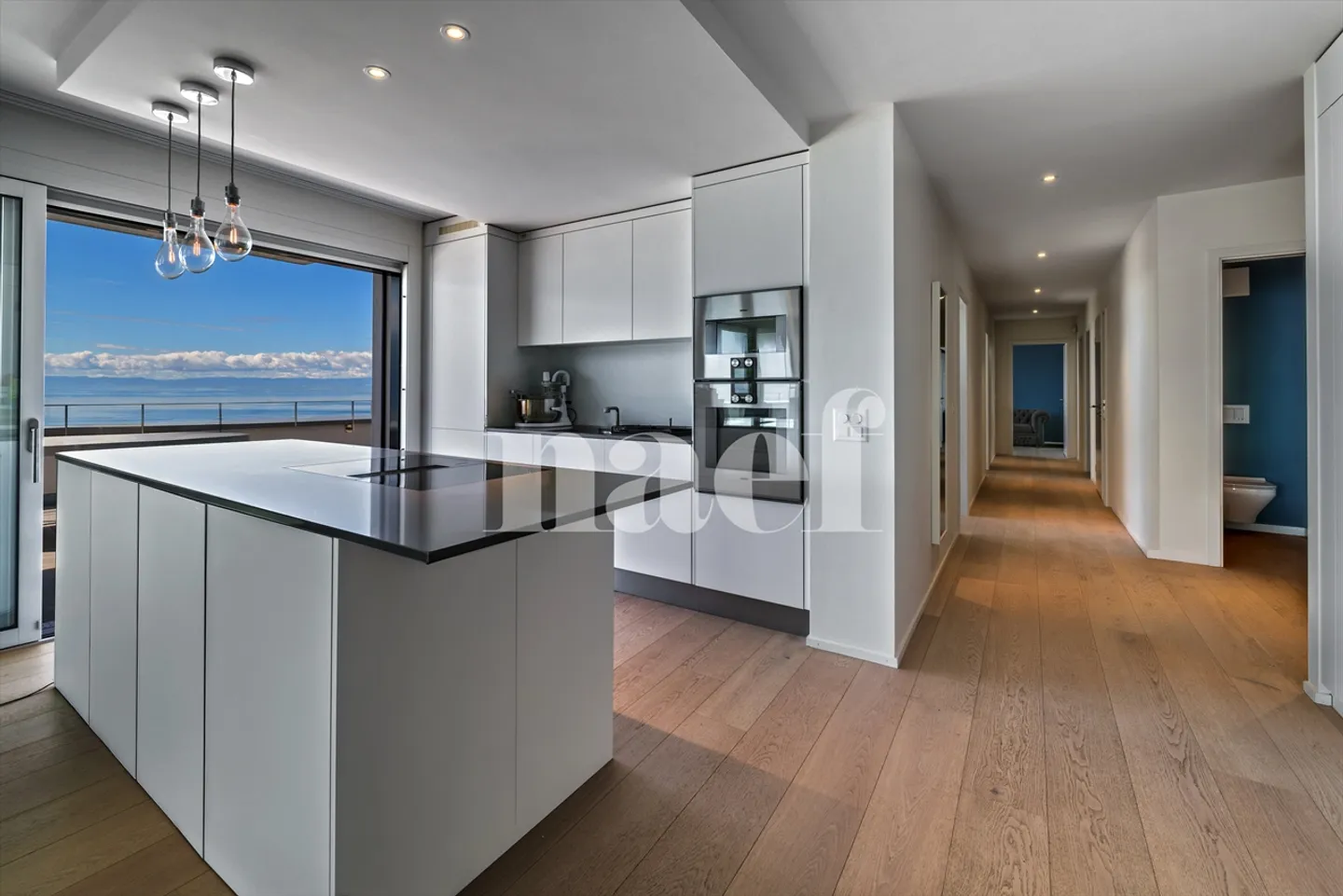 Penthouse apartment with 4.5 rooms, terrace, and magnificent view of Lake Geneva for sale in the heights of Montreux - Photo 7 of 13