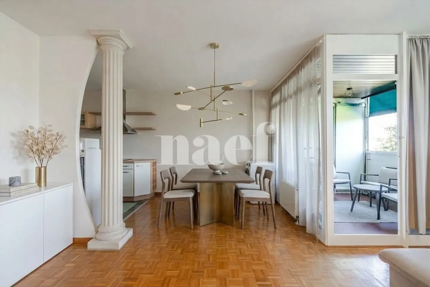 Appartement Charmant avec Balcon - Photo 3 sur 12