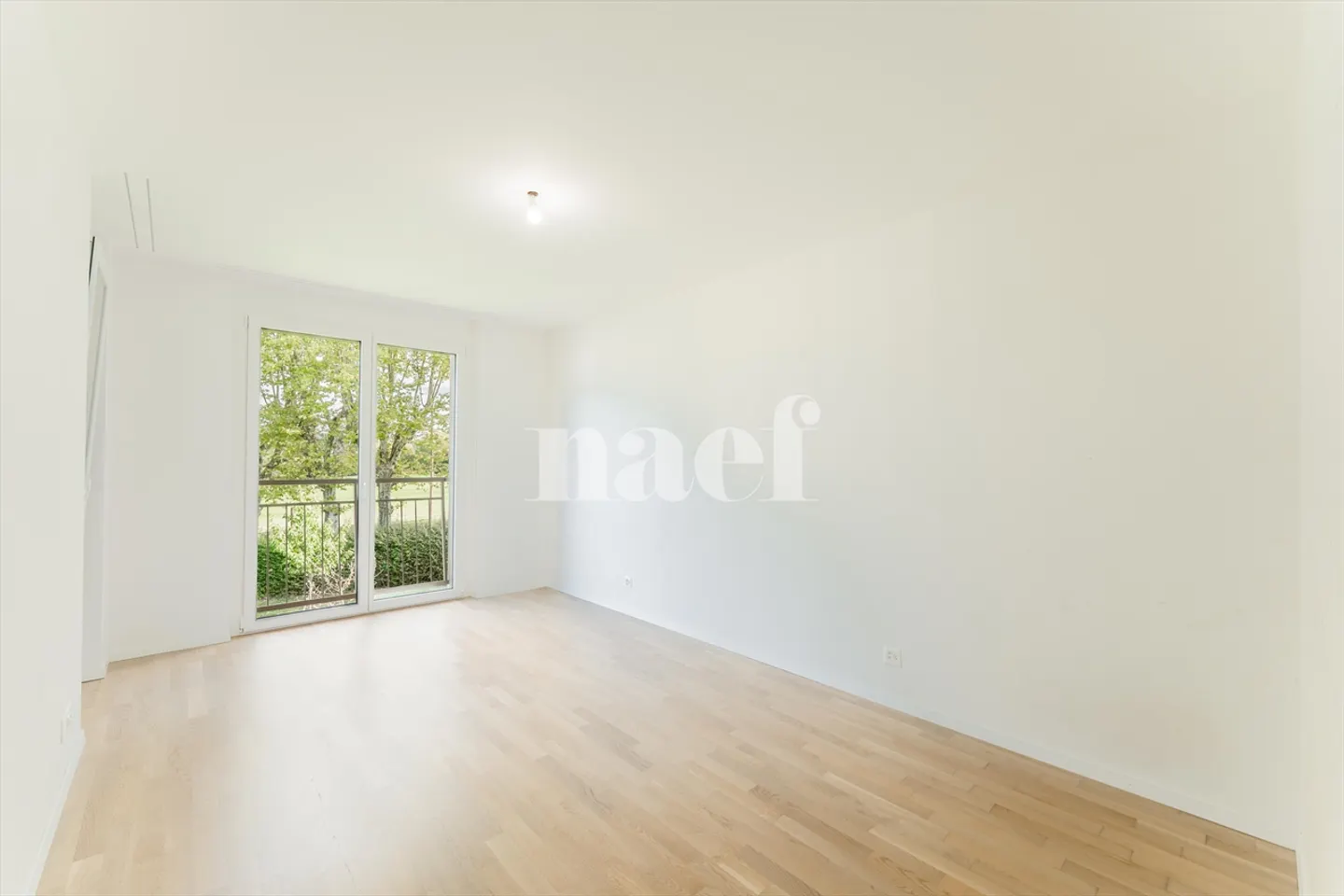 Schöne 4,5-Zimmer-Wohnung im 1. Stock mit 2 Balkonen zu verkaufen in Payerne - Foto 7 von 13
