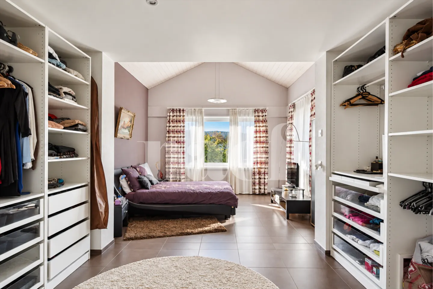 Villa individuale accogliente di 6,5 stanze con annessi - Foto 9 di 12