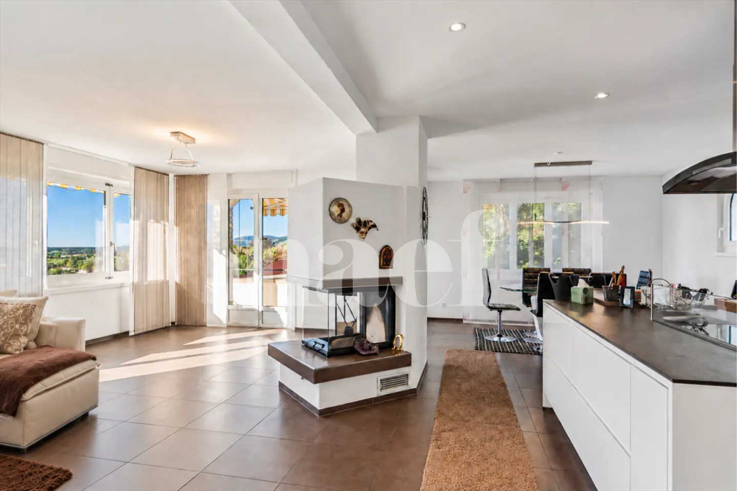 Villa individuale accogliente di 6,5 stanze con annessi - Foto 3 di 12