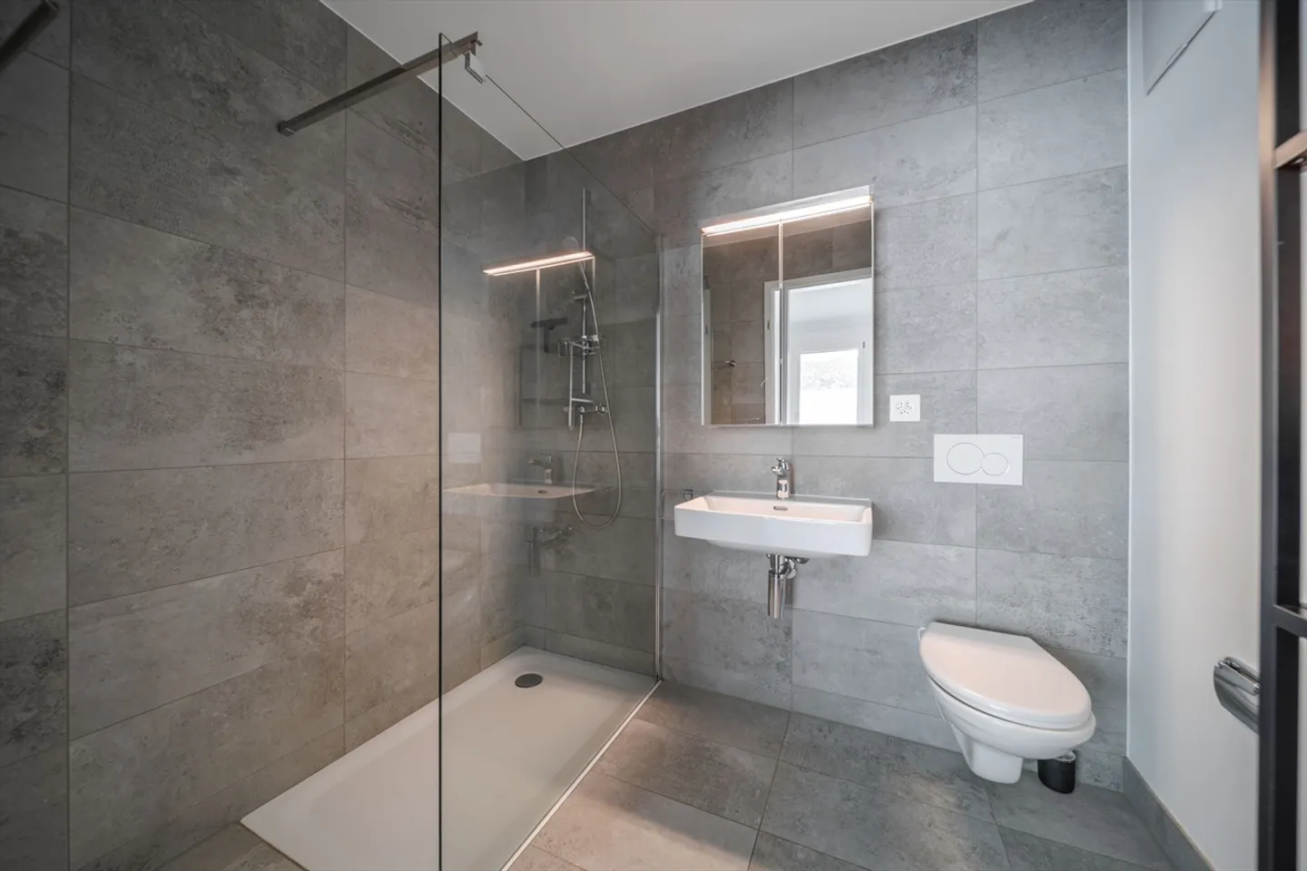 Appartement spacieux avec vue sur le lac - Photo 8 sur 10